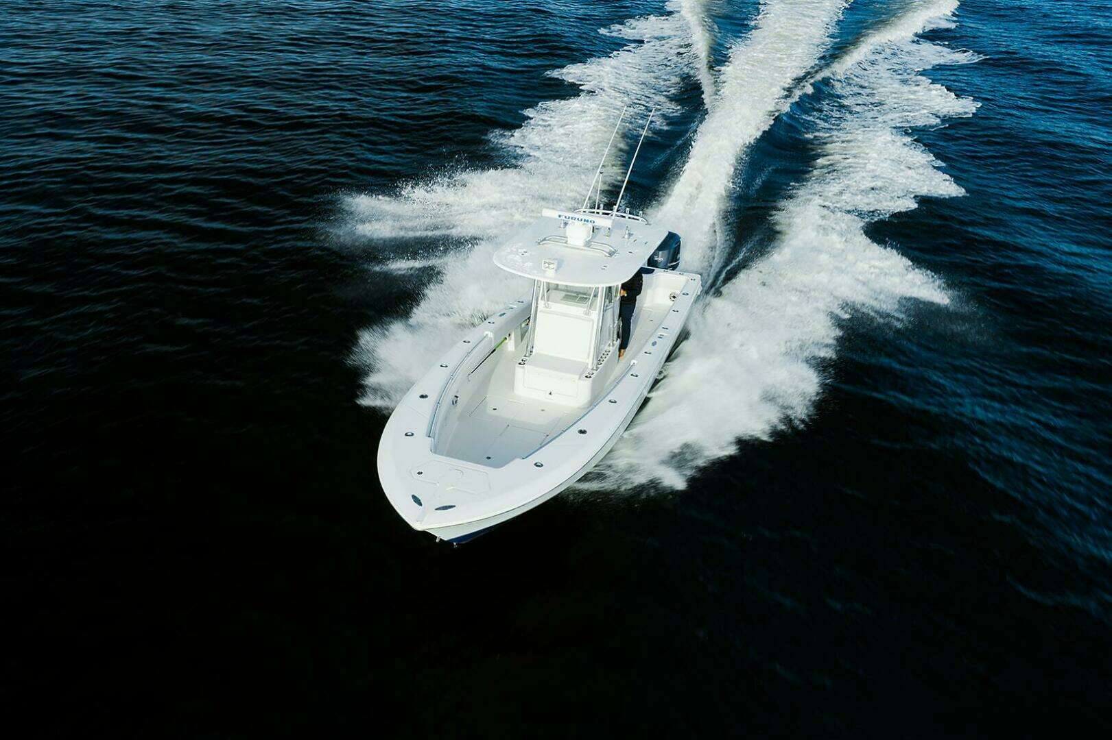 2007 Invincible 33 Open - Image 3