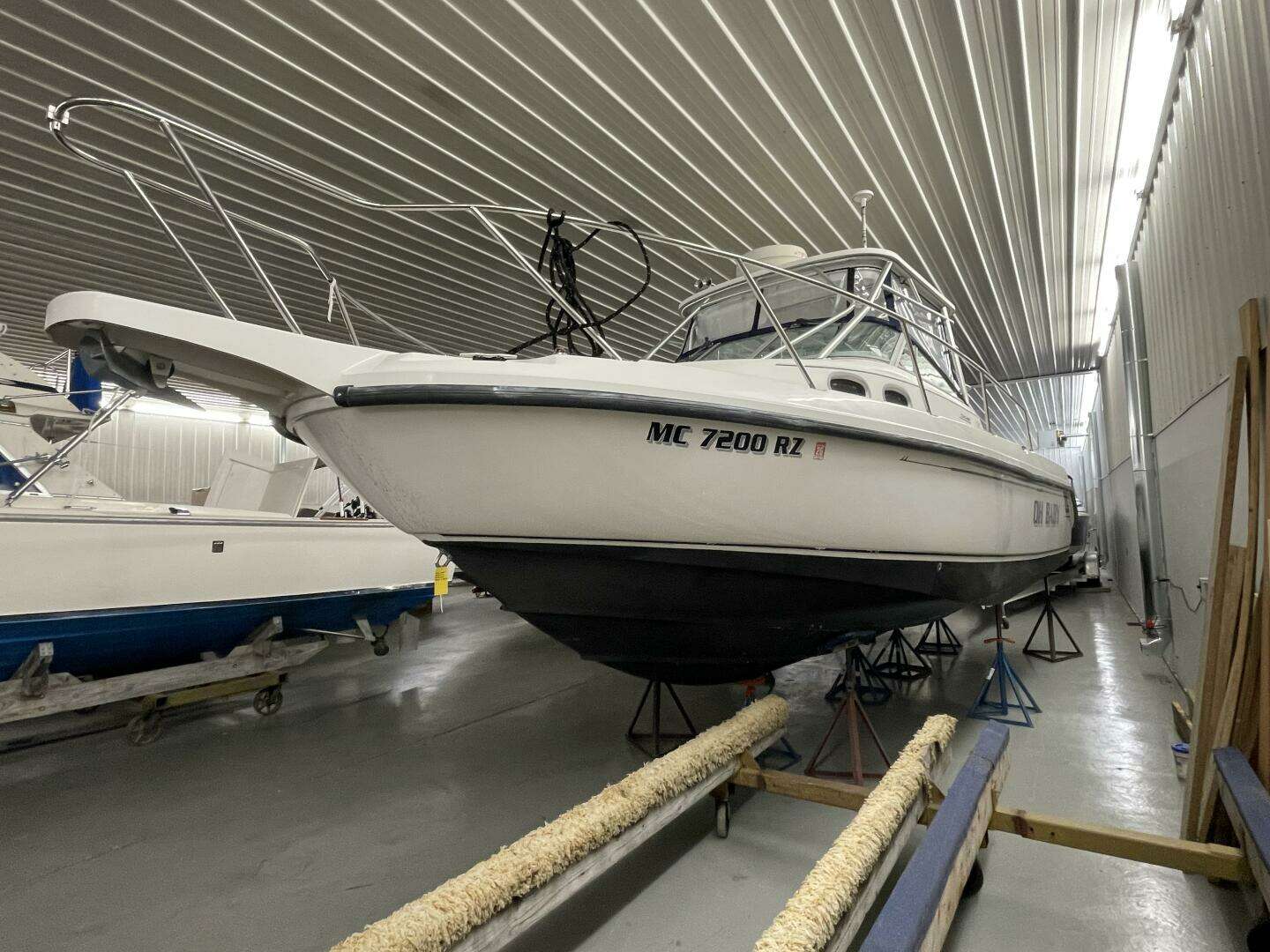 2000 Boston Whaler 280 Conquest - Image 3