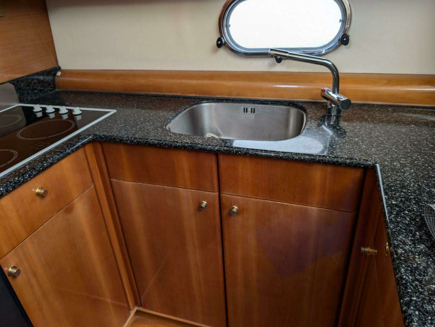 1998 Viking Princess Sport Cruiser - Image 35