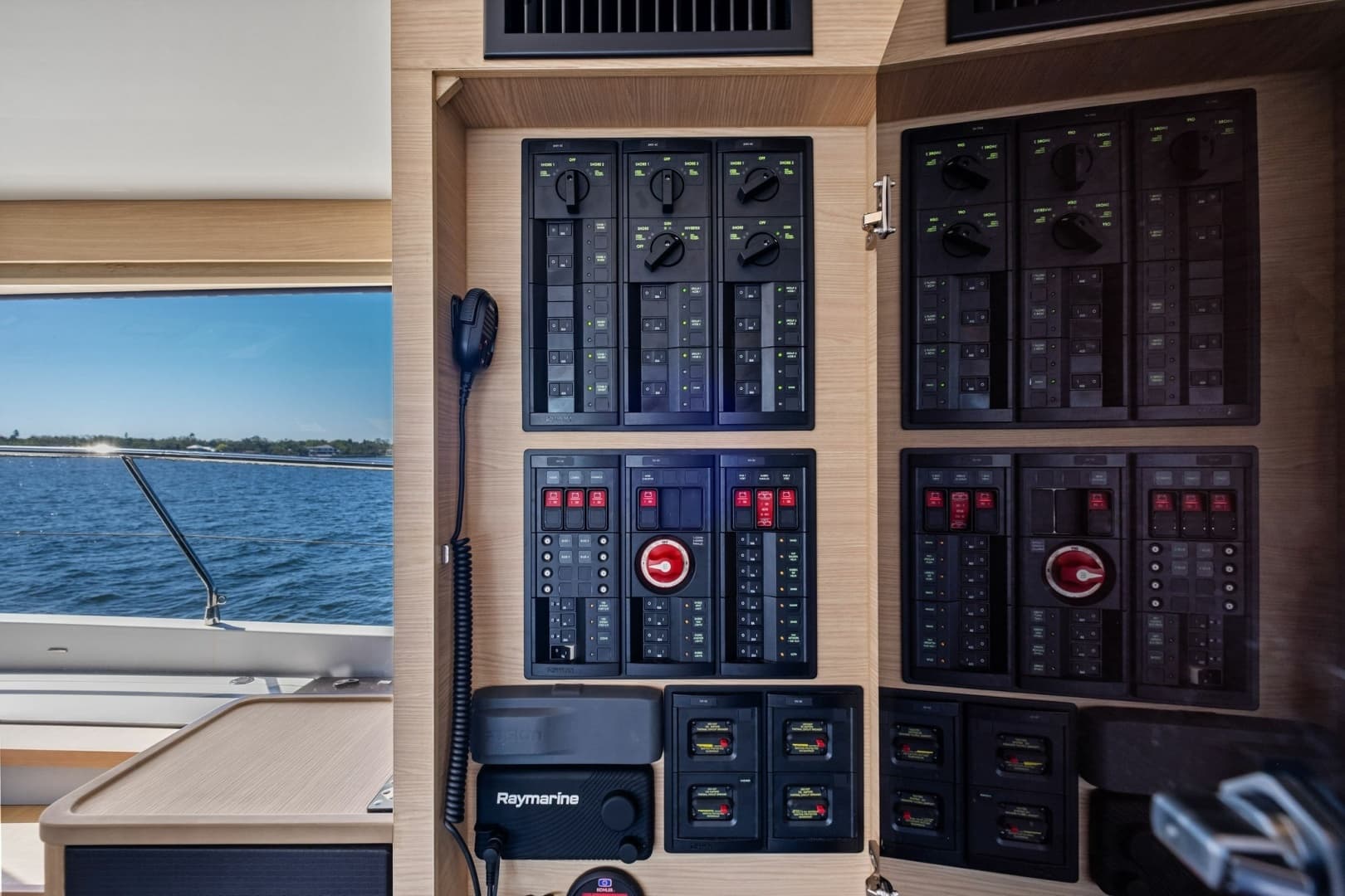 2022 Aquila 54 Yacht - Image 20