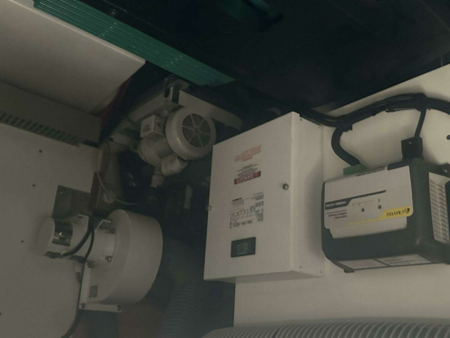 2020 Prestige 460S - Image 44
