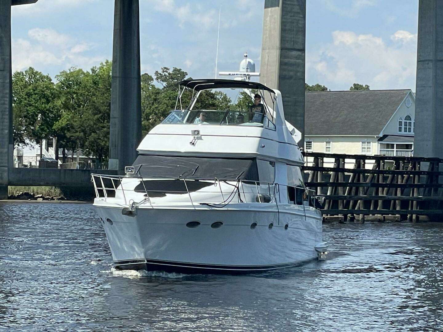 1998 Carver 53 Voyager - Image 57