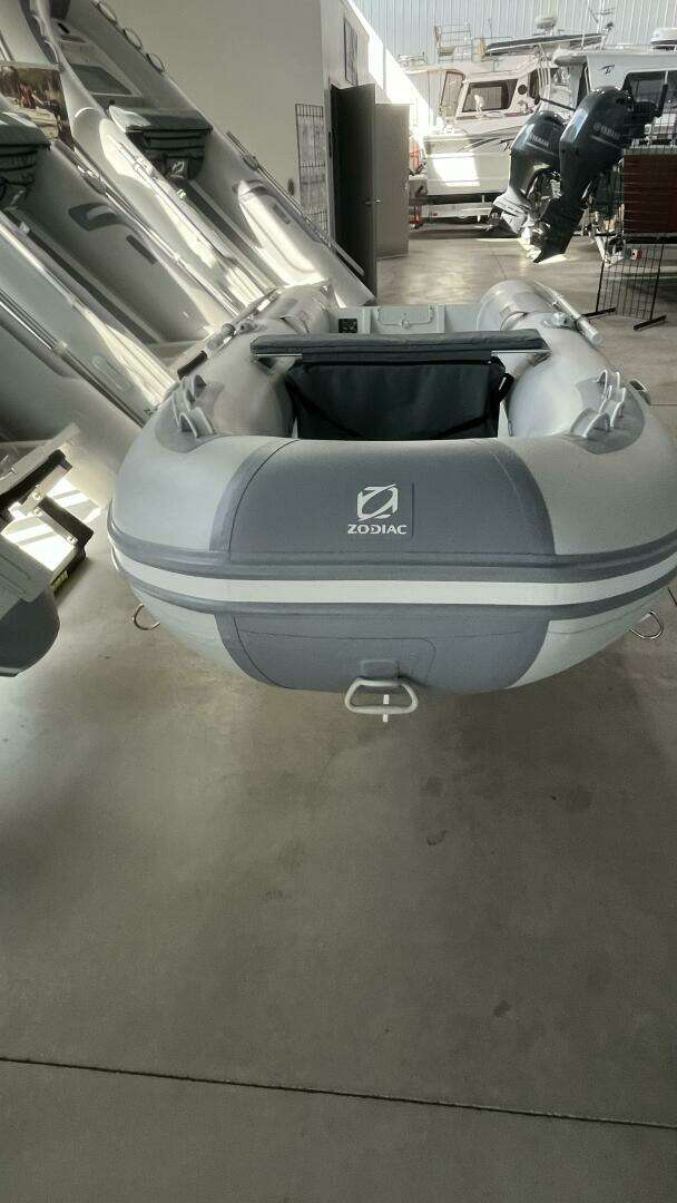2023 Zodiac Cadet 390 DL RIB ALU PVC - Image 3