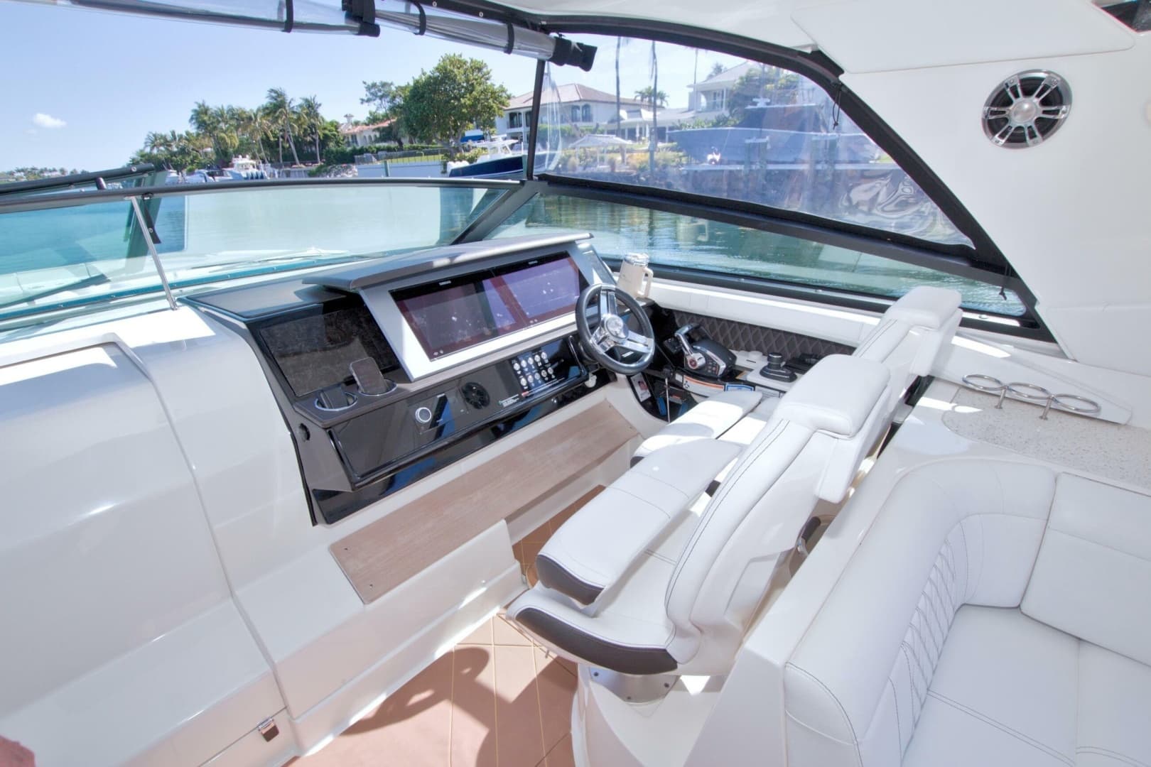 2021 Sea Ray SLX 400 Outboard - Image 29