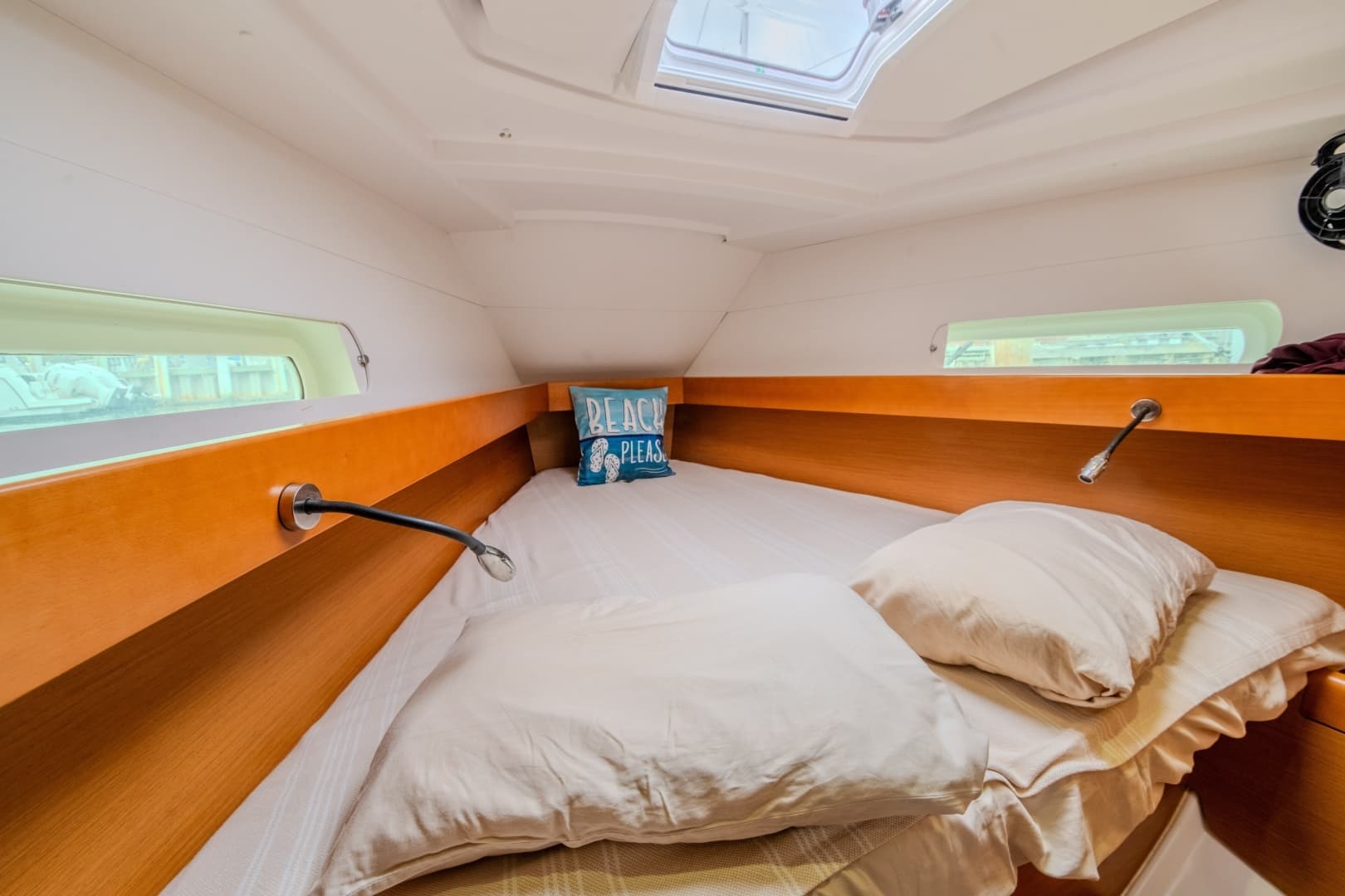 2015 Jeanneau 41 DS - Image 64