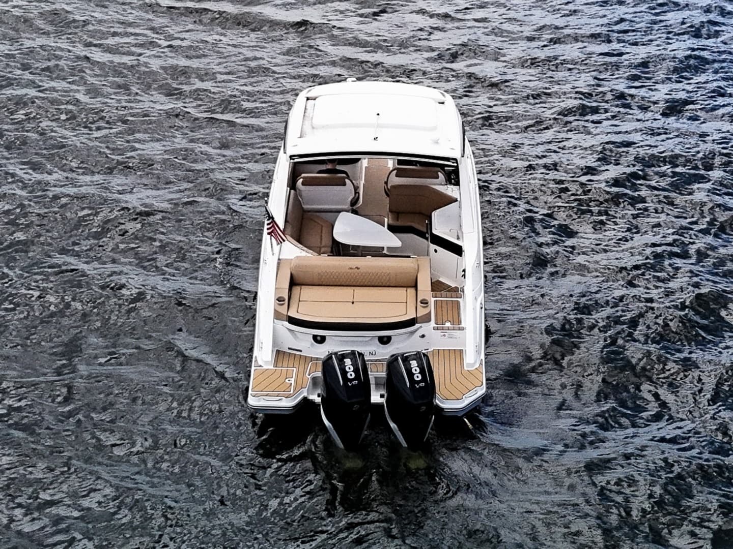 2023 Sea Ray SLX 310 OB - Image 12
