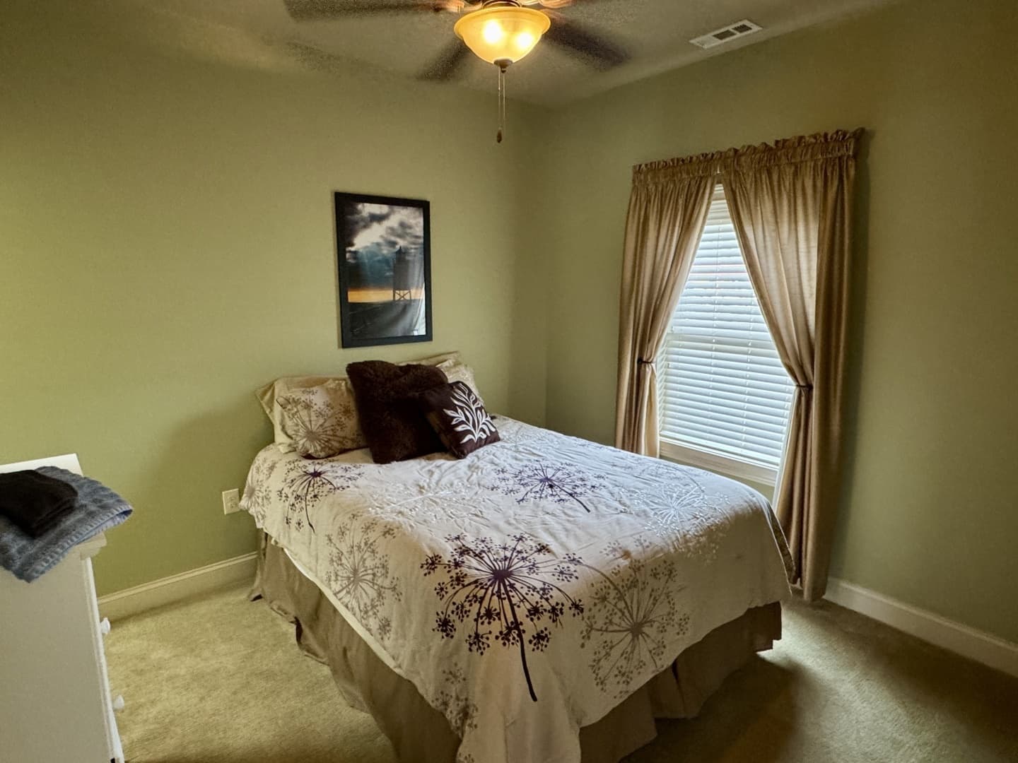 2010 Custom Floating Cabin - Approx 1340sqft - Image 32