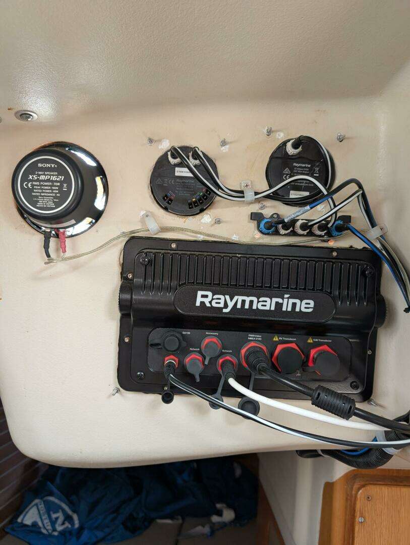 1986 Express 37 - Image 23