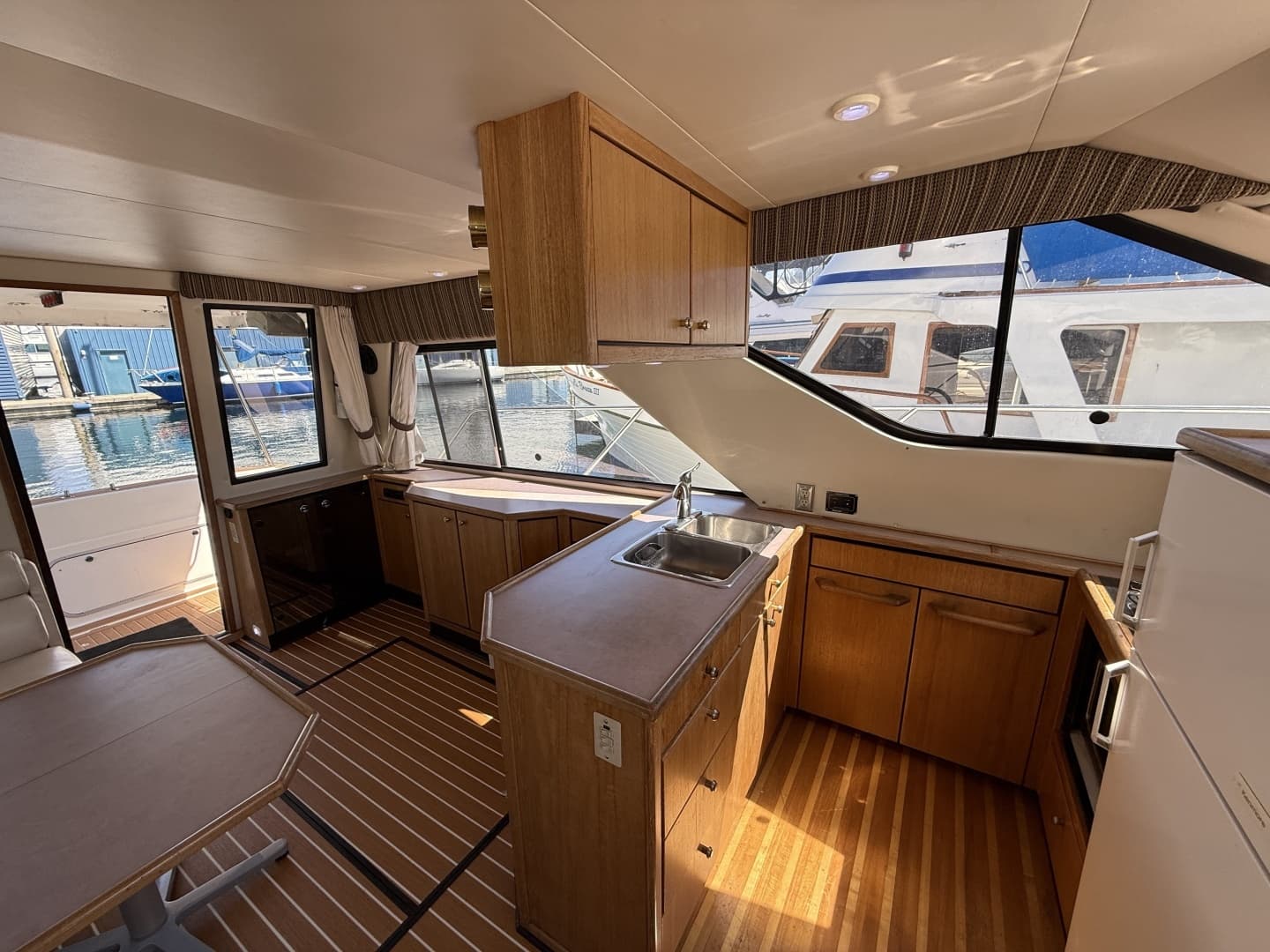 1998 Bayliner 3788 - Image 35