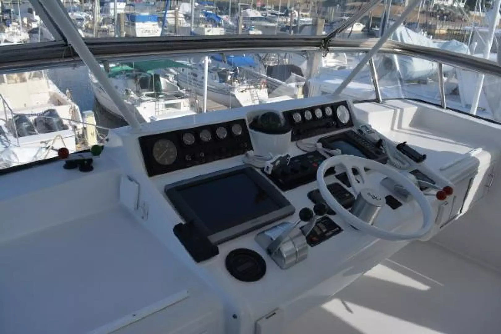 1989 Viking Motor Yacht - Image 23