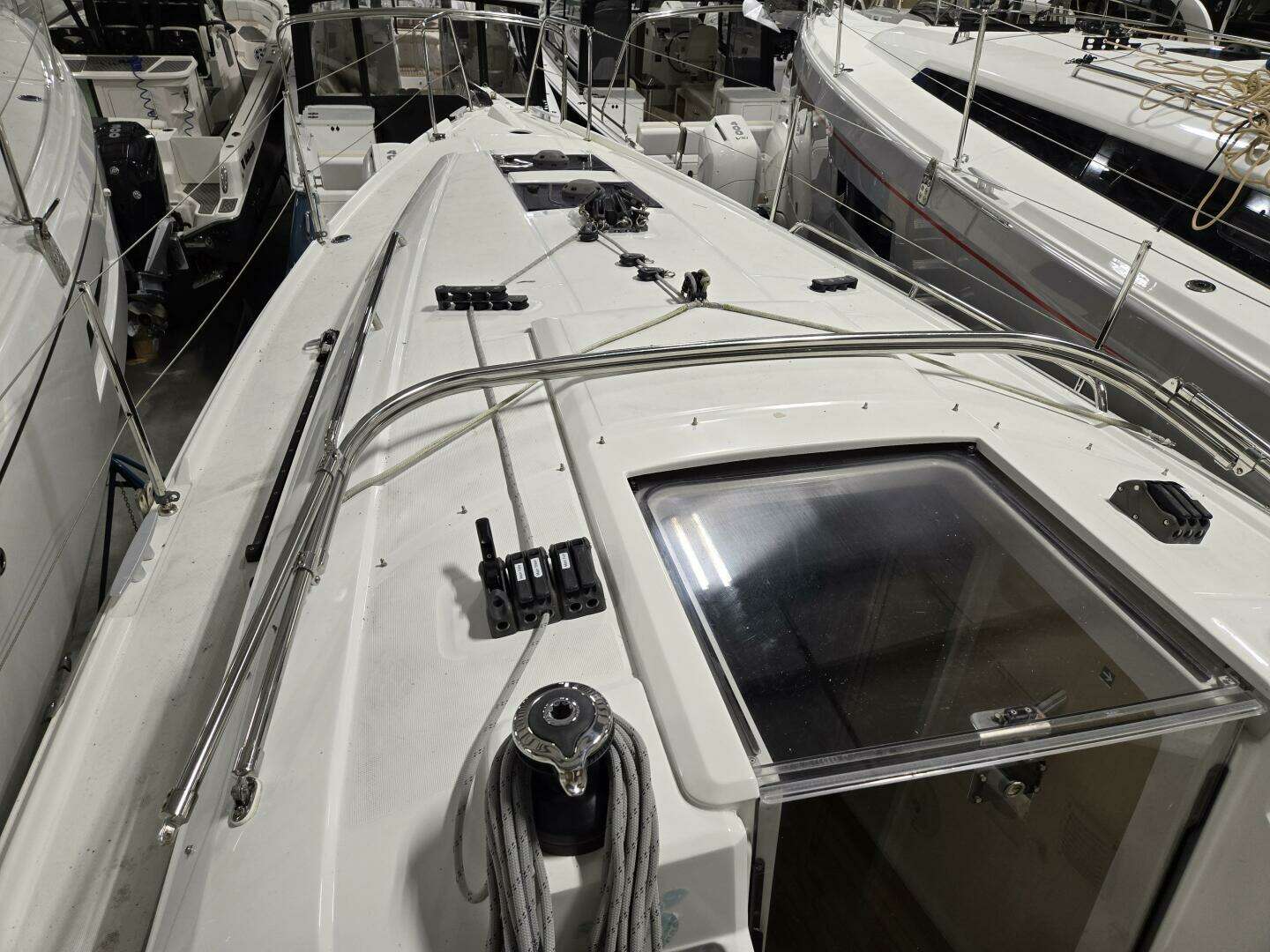 2021 Beneteau Oceanis 30.1 - Image 13