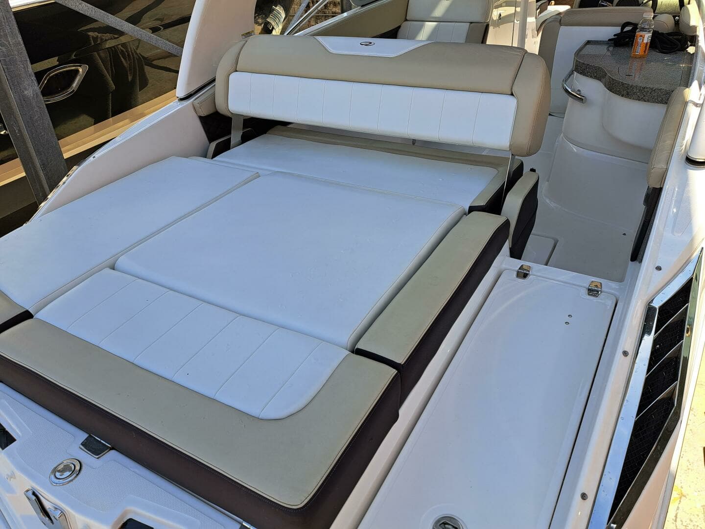 2014 Regal 2700 Bowrider - Image 23