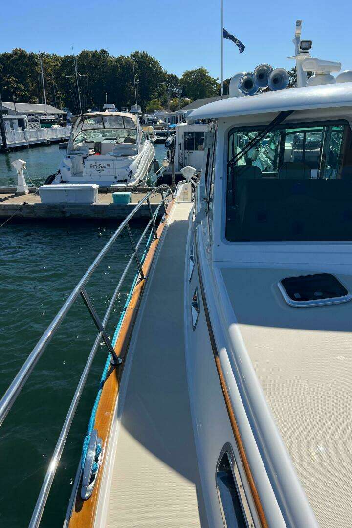 2018 Sabre 45 Salon Express - Image 26