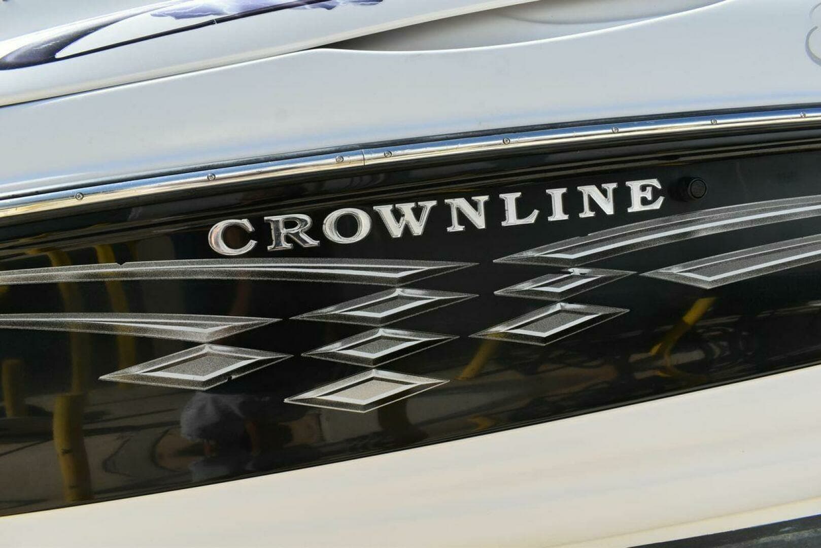 2005 Crownline 275 CCR - Image 6