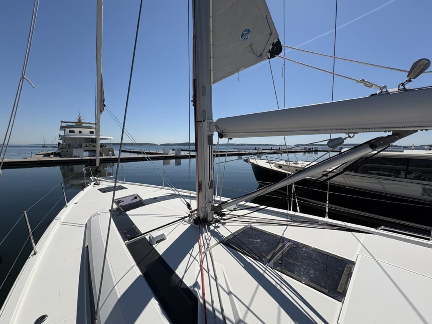2020 Beneteau Oceanis 51.1 - Image 6