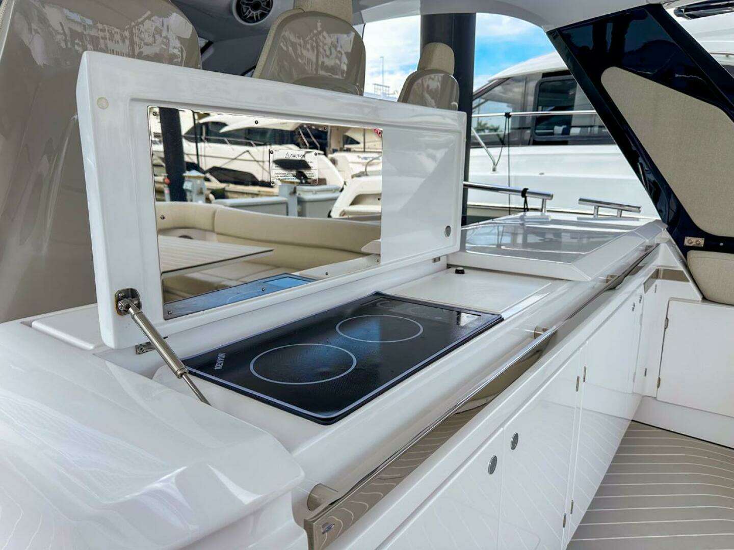 2023 Azimut Verve 47 - Image 12
