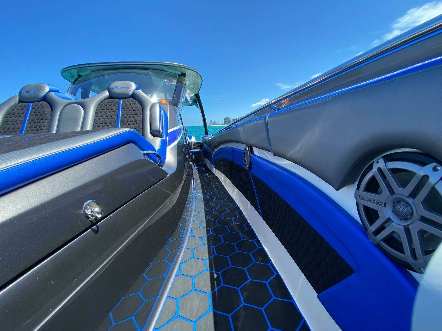 2016 MTI V42 - Image 17