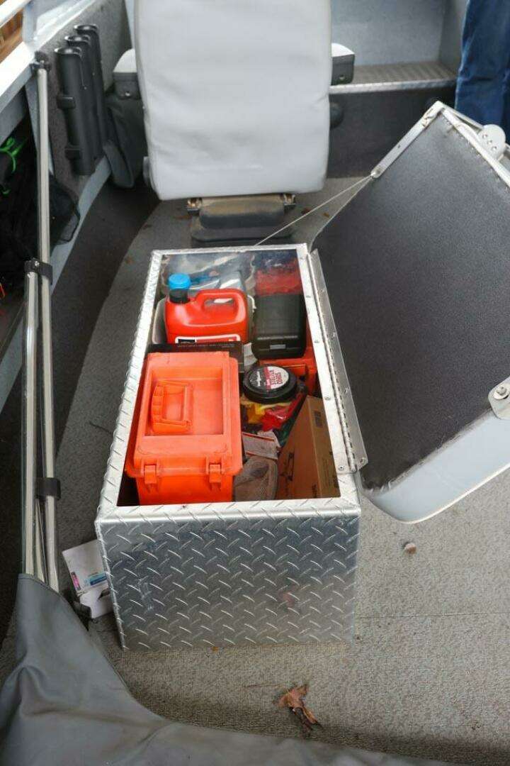 1998 Jetcraft 23 - Image 33