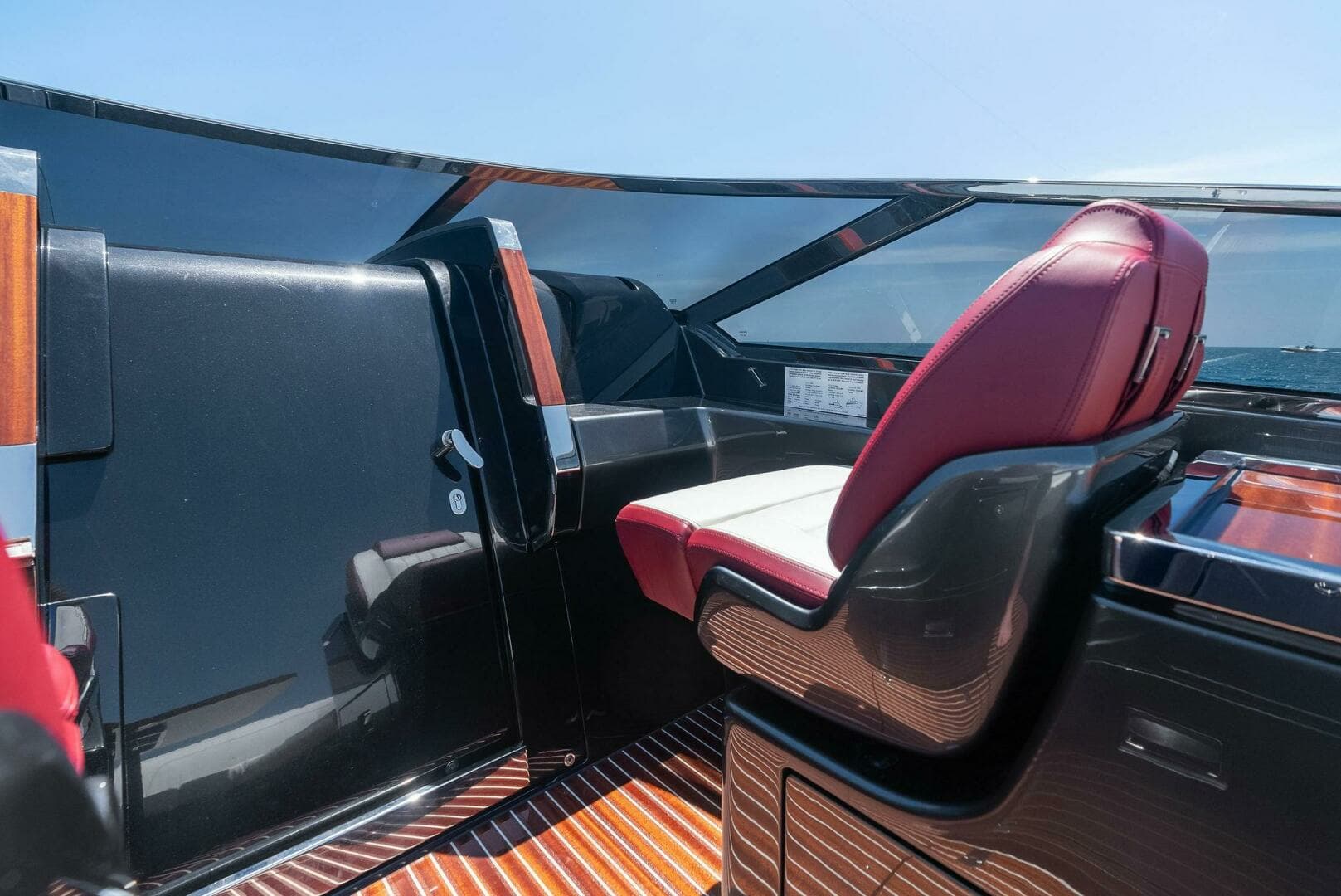 2022 Riva Rivamare - Image 10