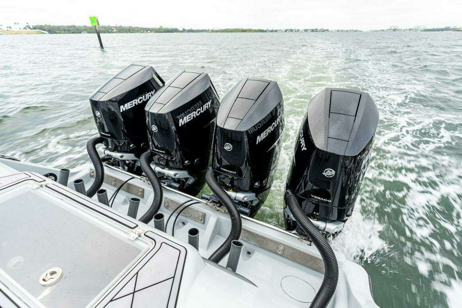 2020 Front Runner 39 CC - Image 10