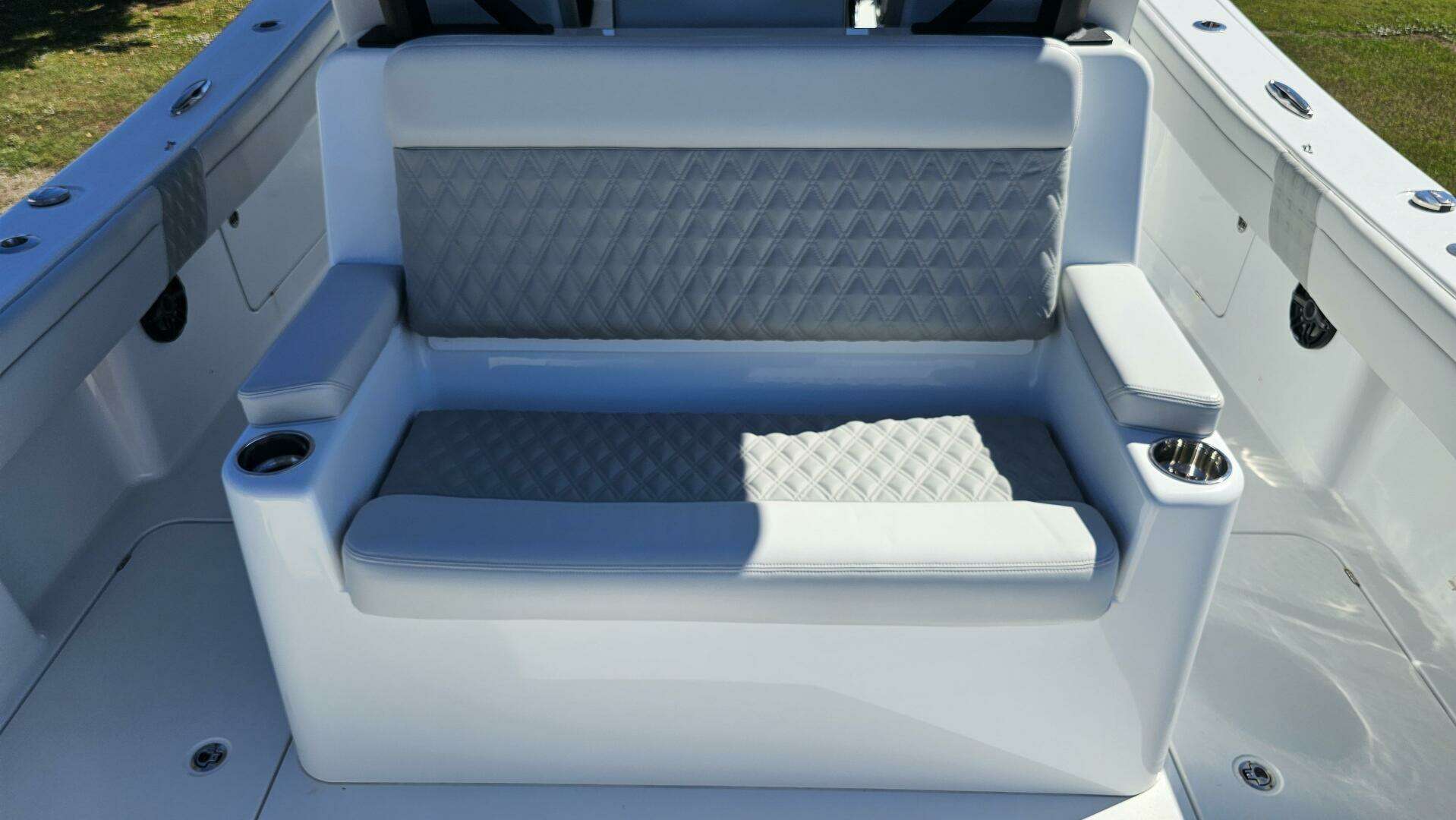 2025 Costa Custom 34SV - Image 51
