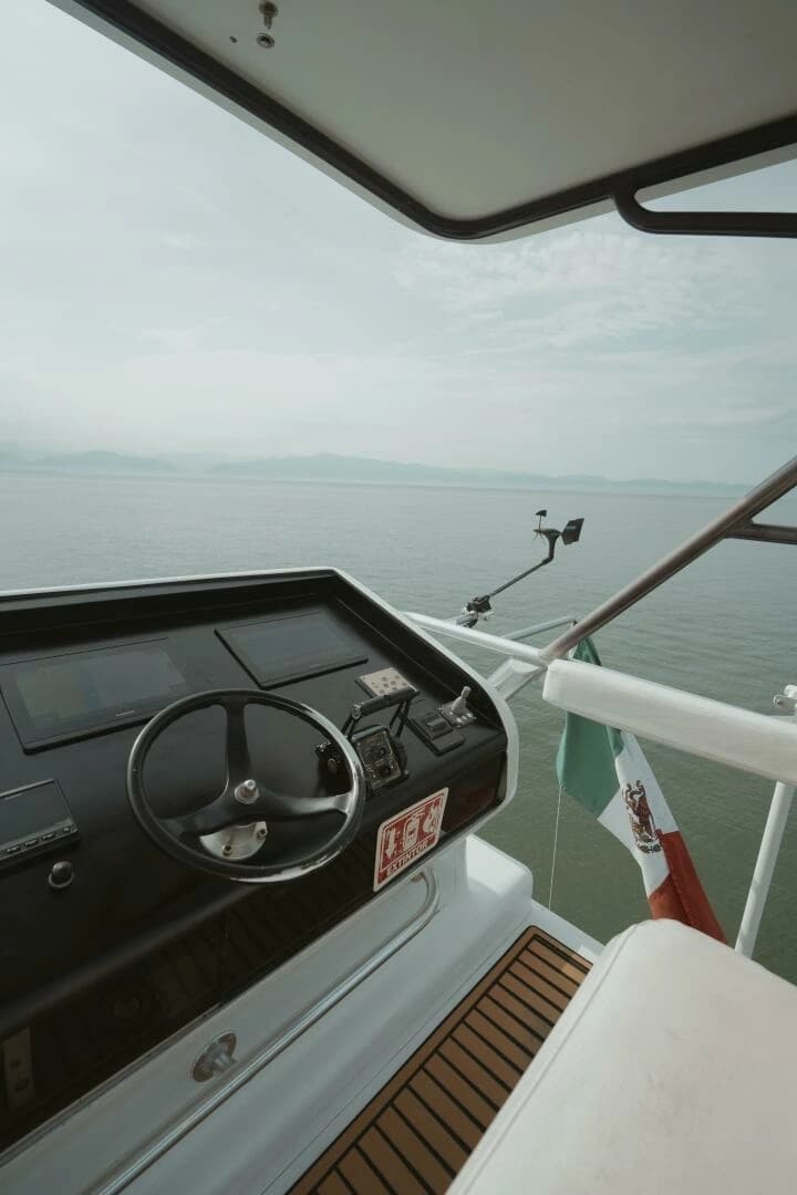 1996 Oceanfast 87 Enclosed Bridge Sportfish - Image 32