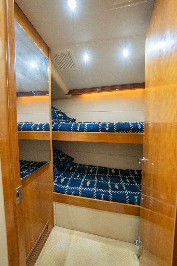 2001 Hatteras 50 Convertible - Image 38