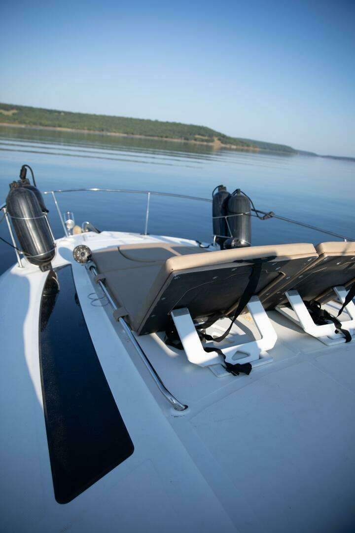 2016 Sea Ray 350 Sundancer - Image 17