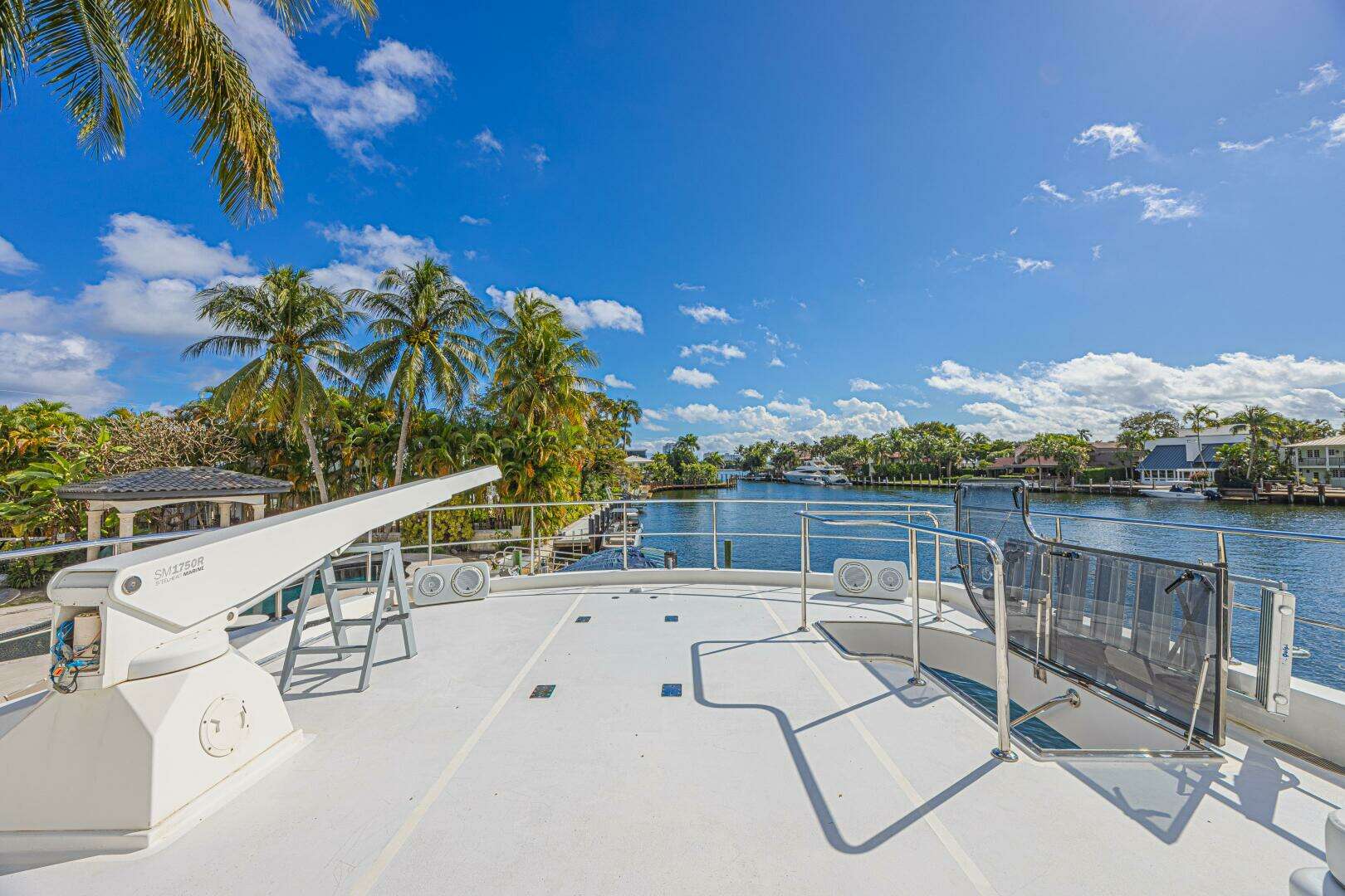 2010 Ocean Alexander 74 Motoryacht - Image 12