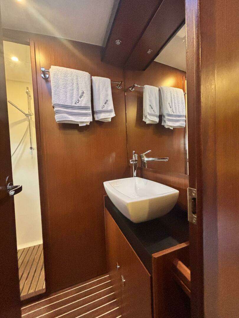 2015 Bavaria 420 Virtess Coupe - Image 15