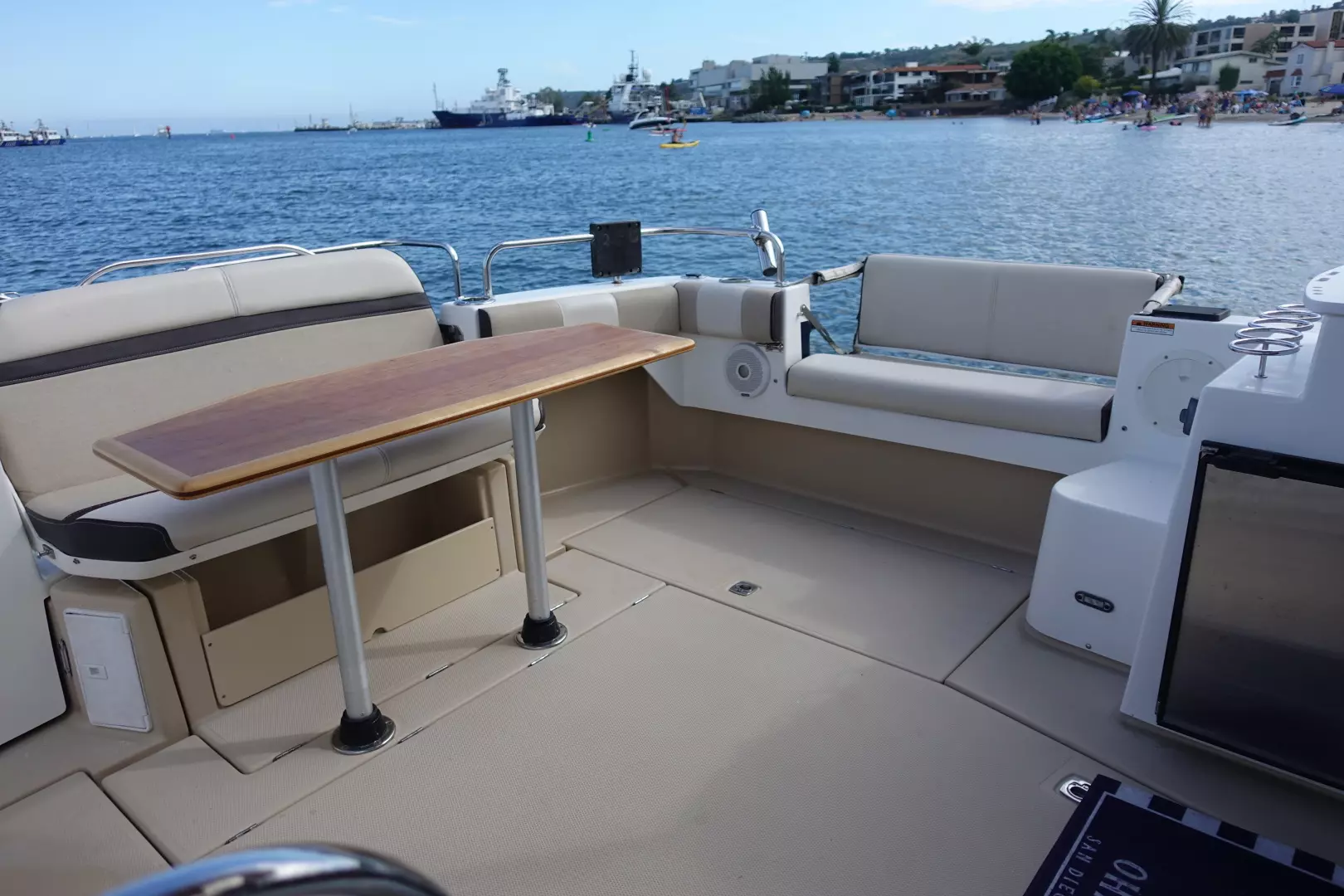 2015 Cutwater 30 Sedan - Image 18