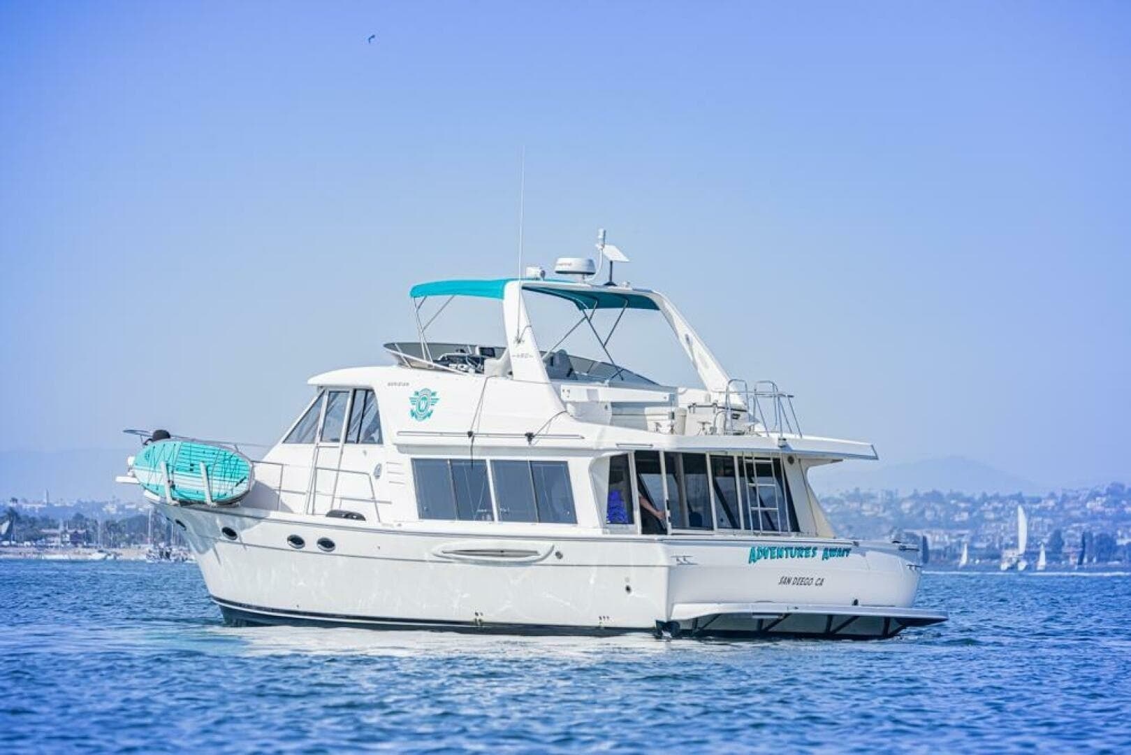 2004 Meridian 490 Pilothouse - Image 2