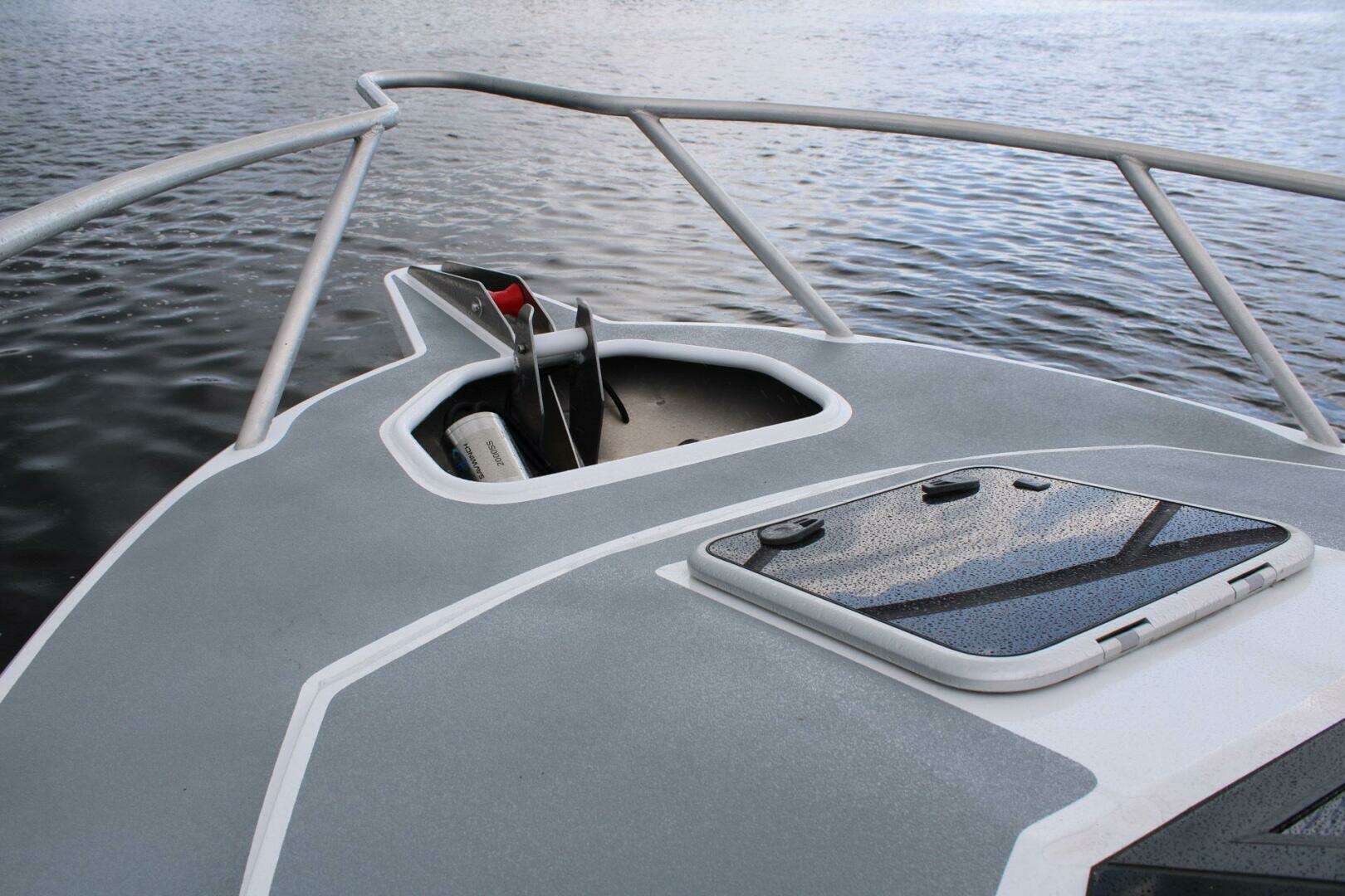2024 Custom Genesis Craft 2700 Cuddy - Image 17