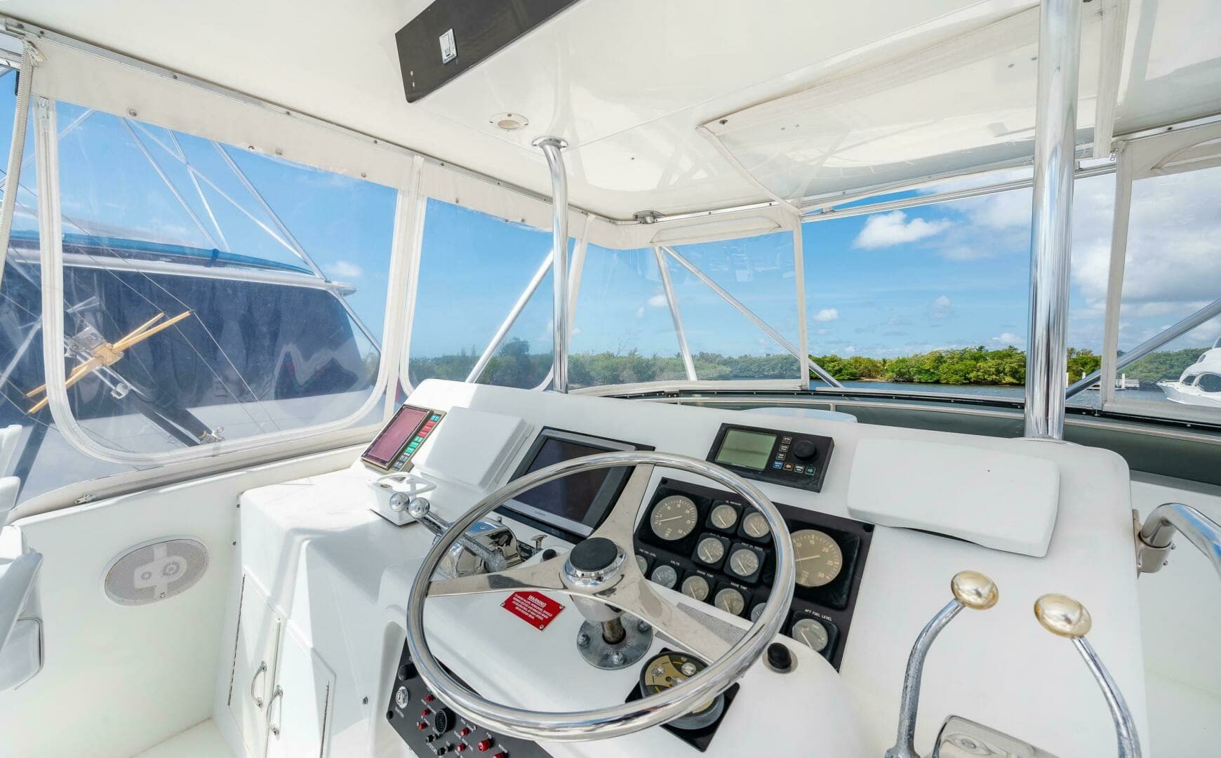 1992 Hatteras 50 Convertible - Image 7