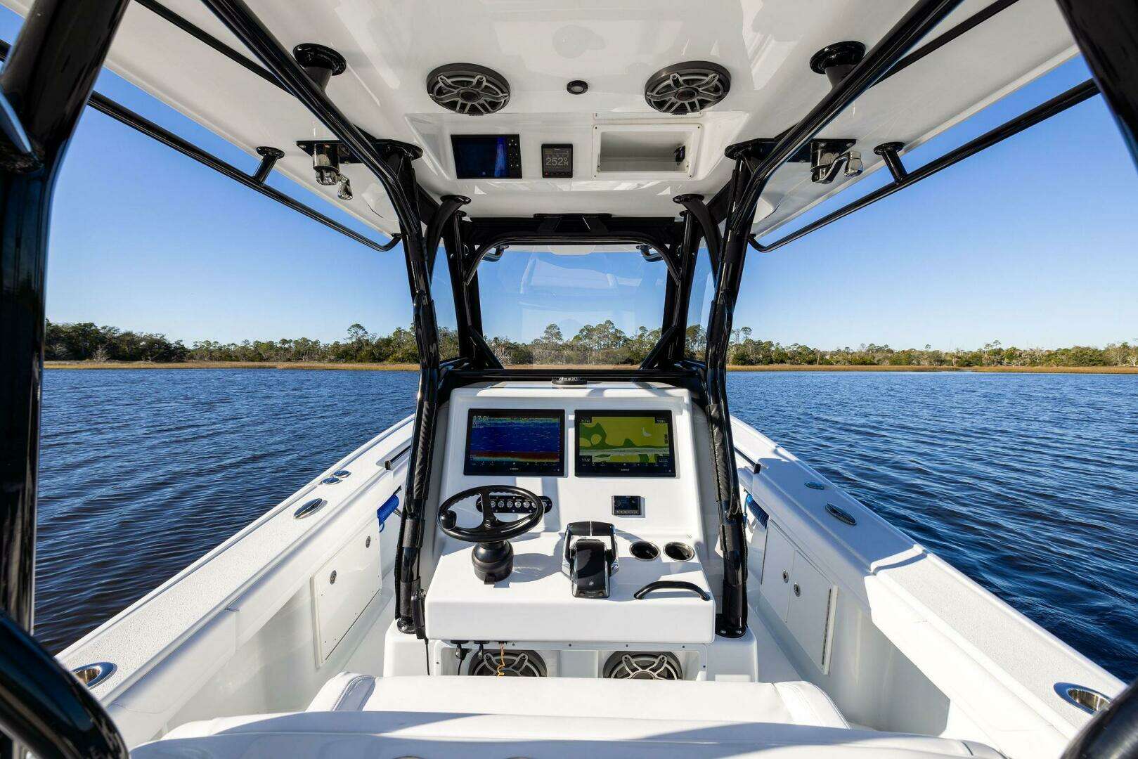 2023 Yellowfin 32 Offshore - Image 33