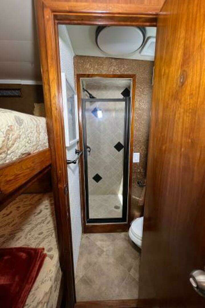 1983 Knight & Carver Custom Trideck - Image 62