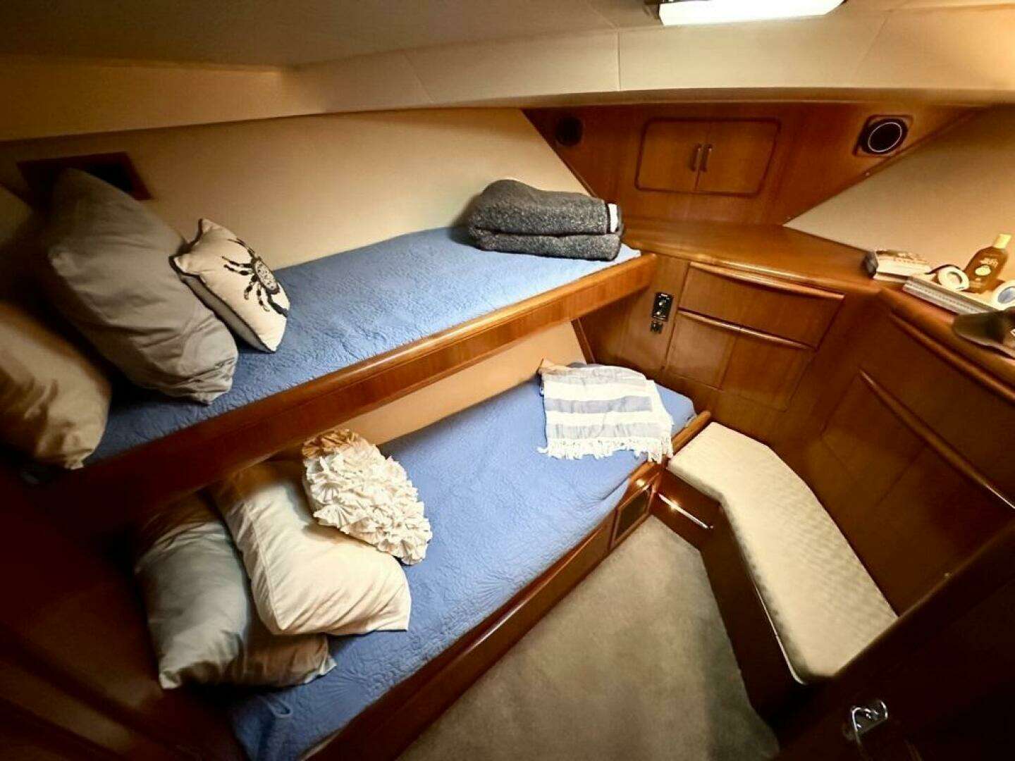 1989 Viking 44 Motor Yacht - Image 22