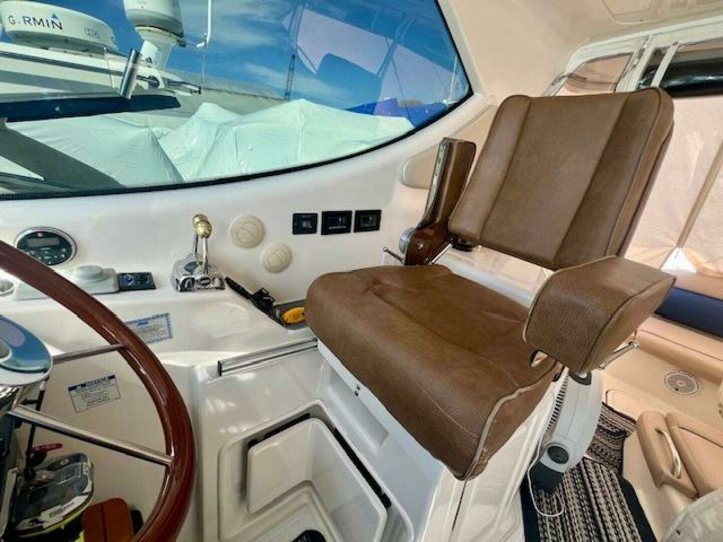 2007 Tiara Yachts 3900 Sovran - Image 6