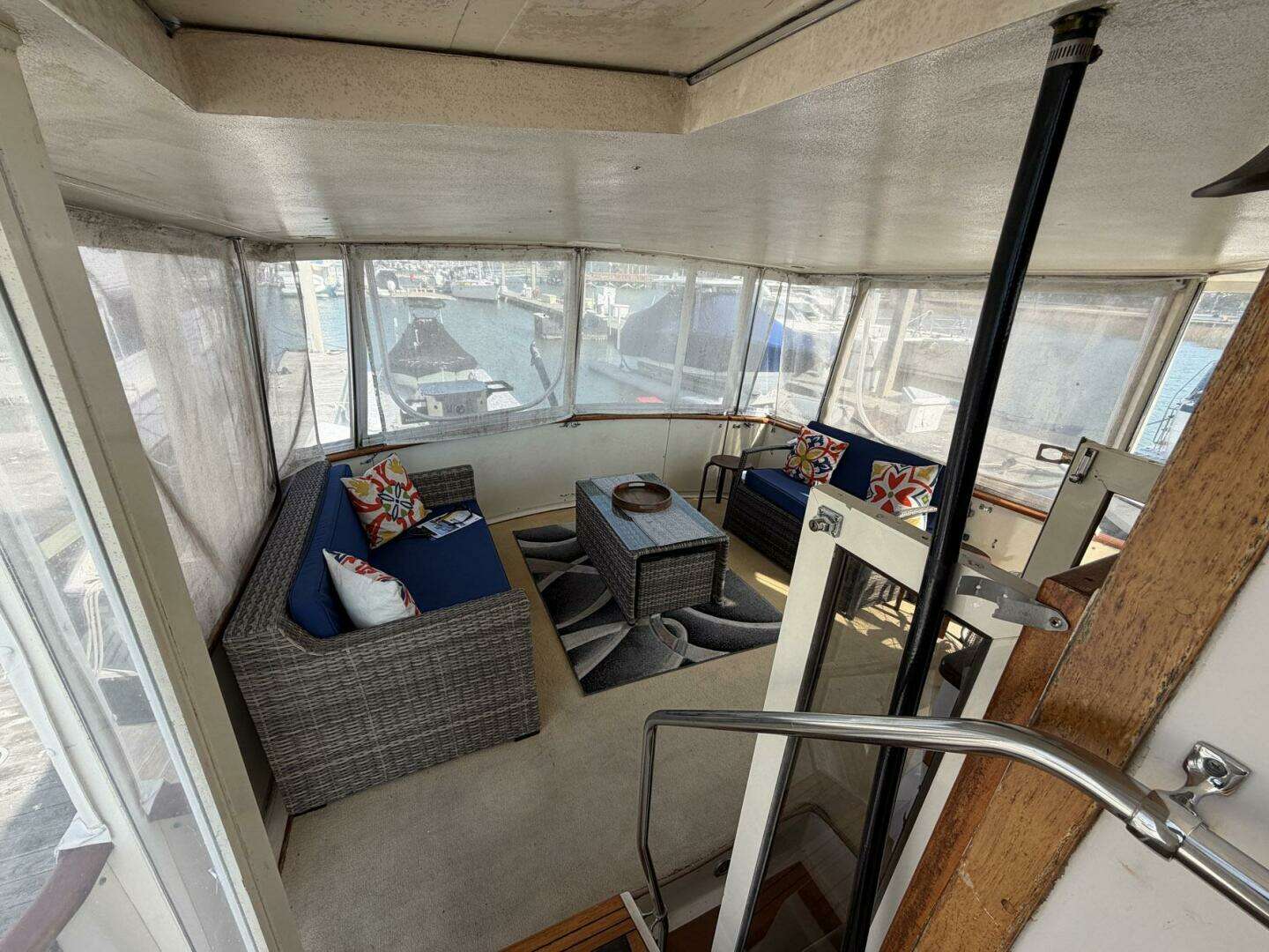 1987 Viking 44 Motor Yacht - Image 25