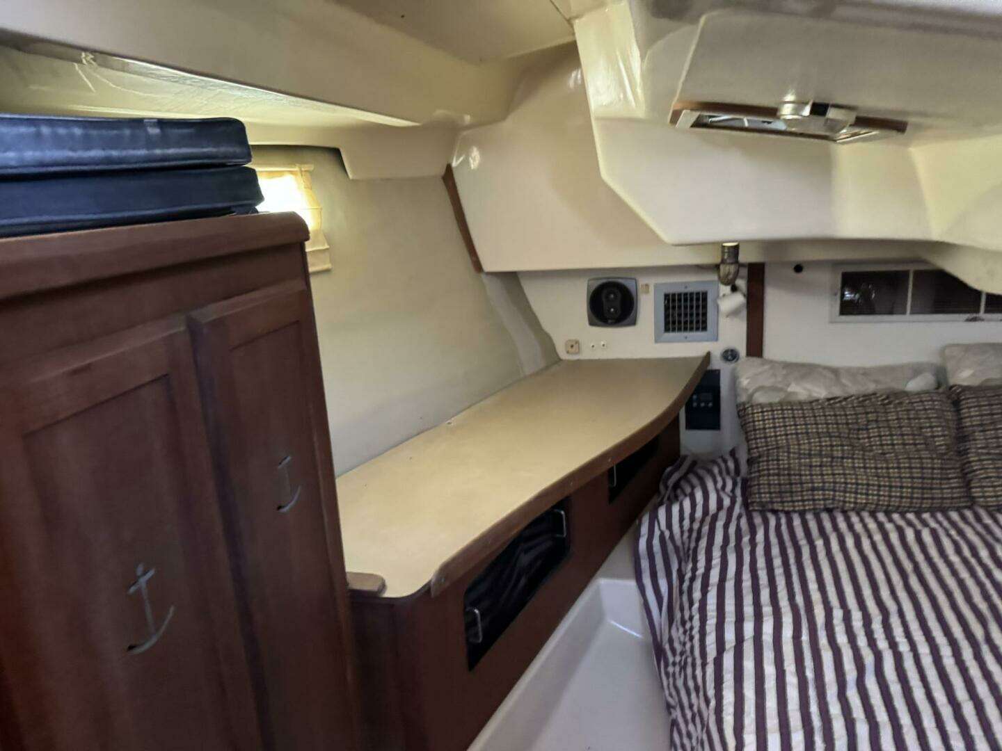 1989 Hunter 40 Hunter Legend - Image 83