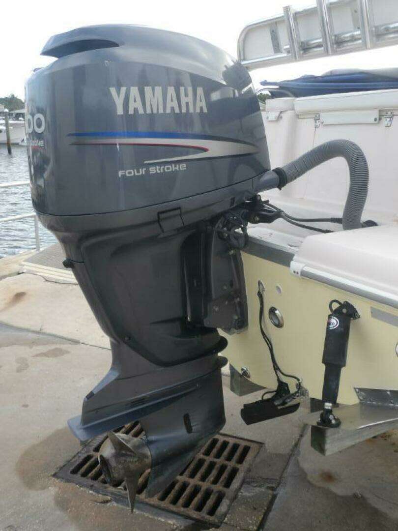 2006 Cobia 210 CC - Image 8