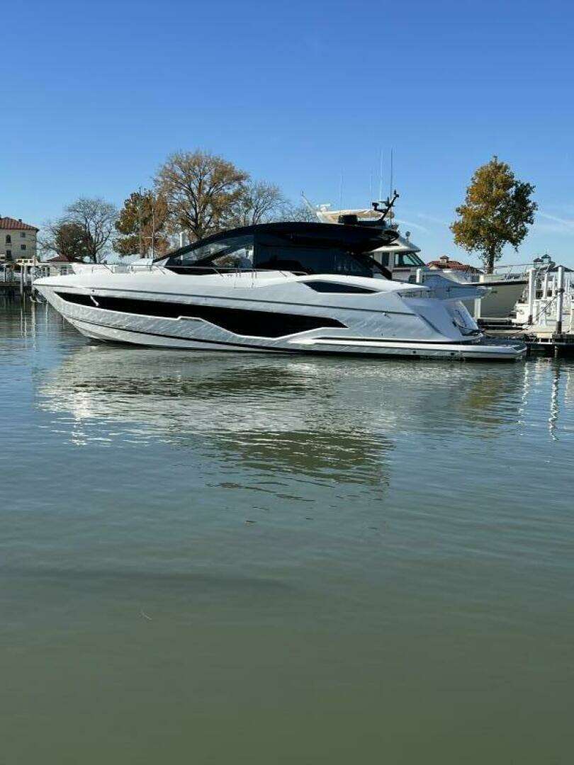 2026 Sunseeker 55 Predator - Image 8