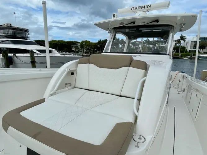 2020 Edgewater 370 Cc - Image 36