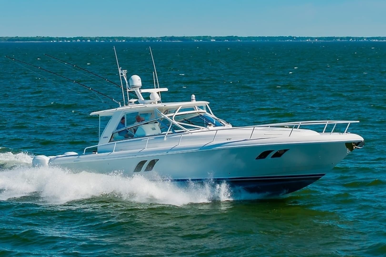 2010 Intrepid 475 Sport Yacht - Image 3