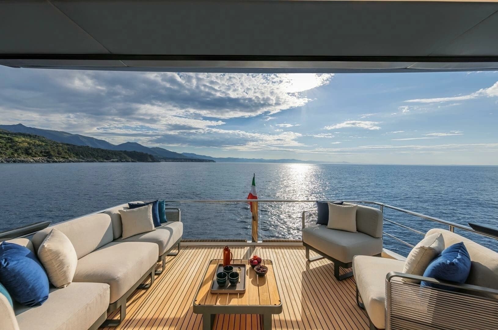2027 Absolute 60 Flybridge - Image 26