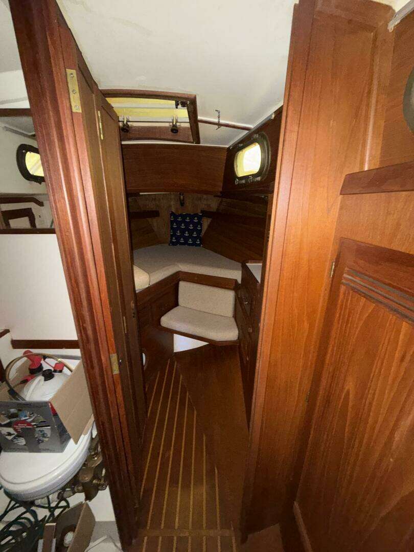 1985 Cape Dory — - Image 7