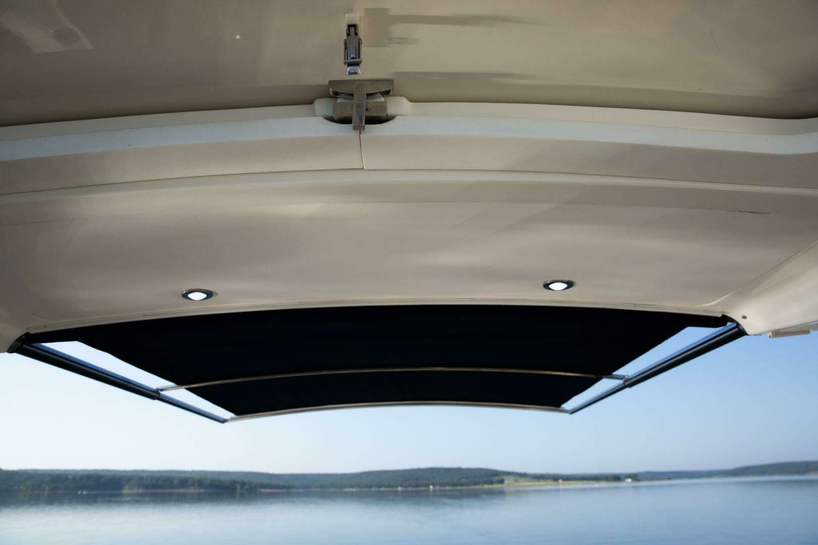 2016 Sea Ray 350 Sundancer - Image 51