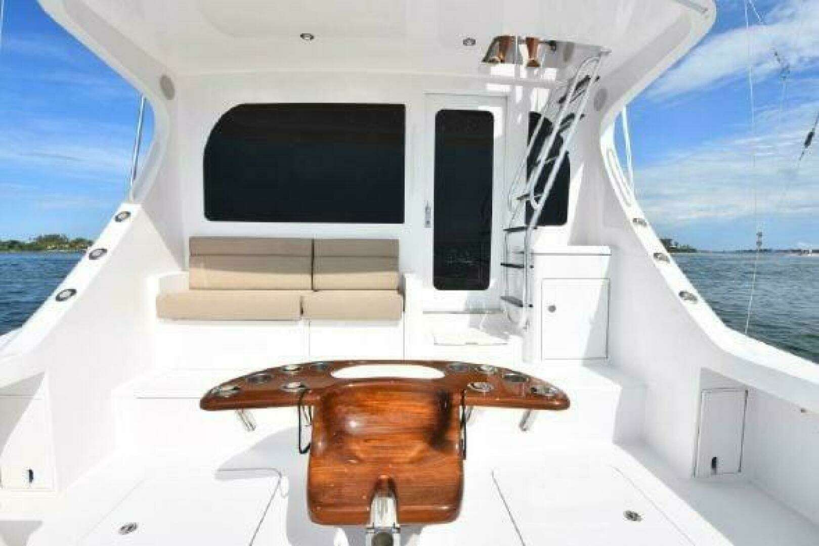 2013 Hatteras GT54 - Image 11