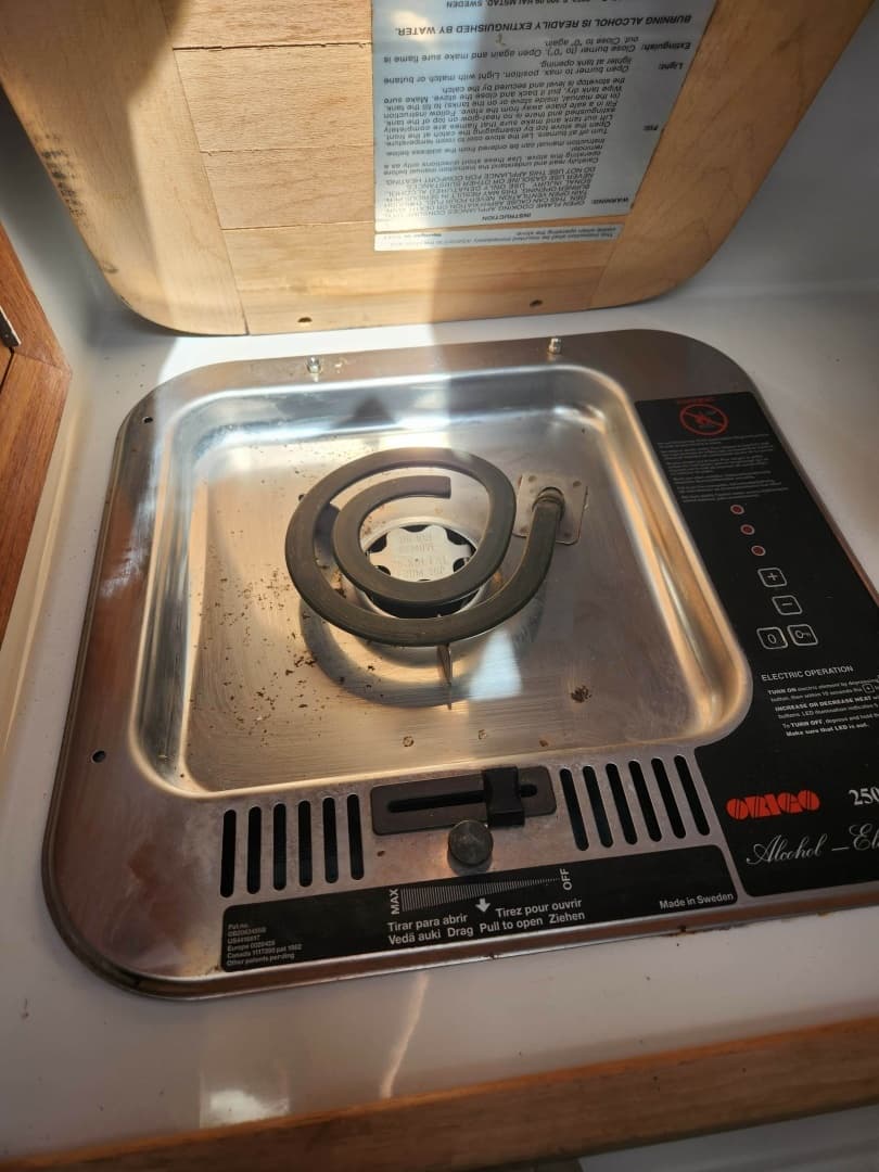 2001 Contender 35 Side Console - Image 18