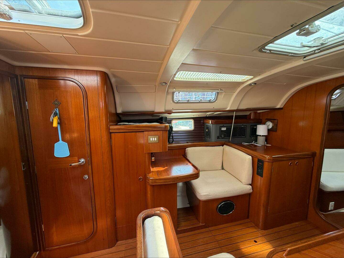 1993 Beneteau Oceanis 400 - Image 14
